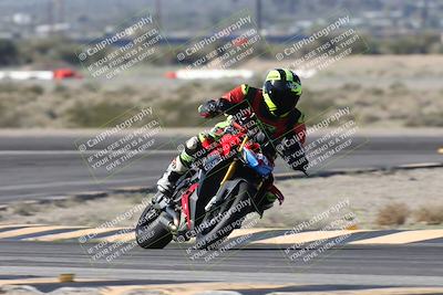 media/Jan-15-2026-Racers Edge (Thu) [[dfebeb70ab]]/3-B Group/Session 2 (Turn 11)/